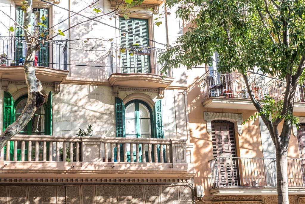 Hostel Turistic Castell Barcelona Buitenkant foto