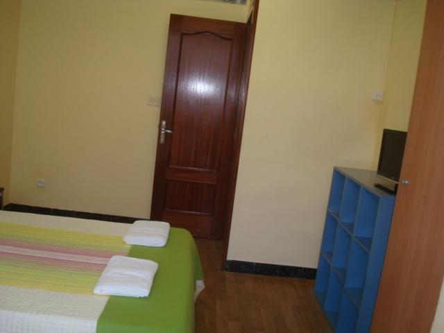 Hostel Turistic Castell Barcelona Buitenkant foto